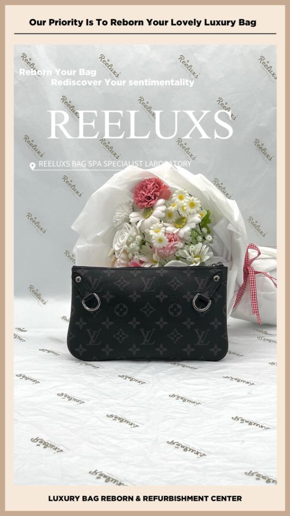 Monogram Eclipes Trio Messenger Pouch Bag Button Broken Damaged — frame 2