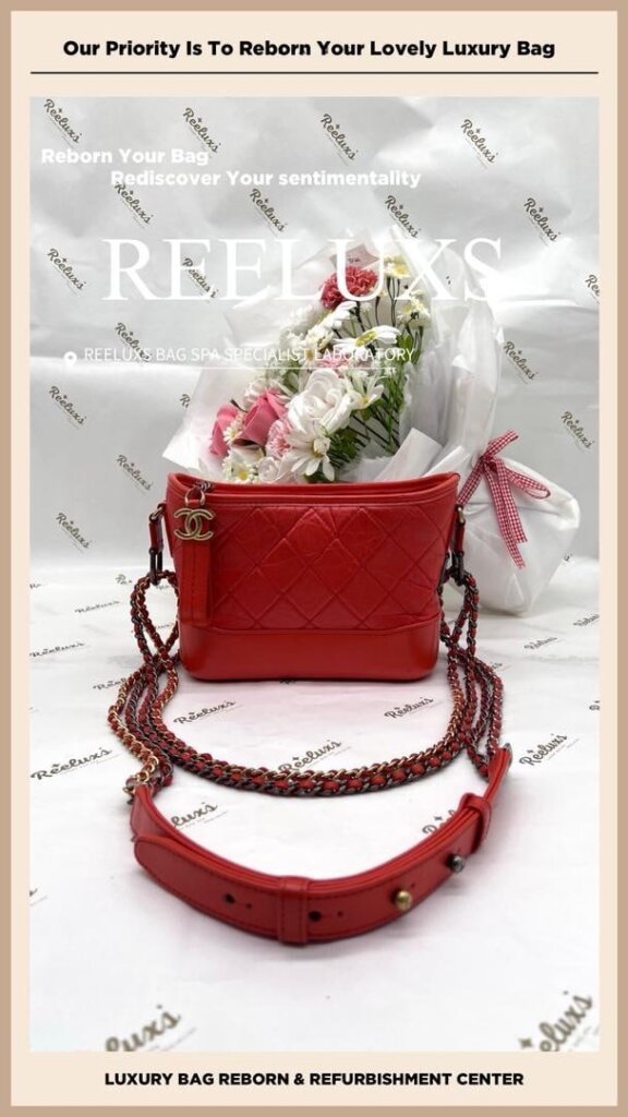 Gabrielle Small Hobo Bag Chain Leather Peel Off Oxidation Replacement I REELUXS — frame 4