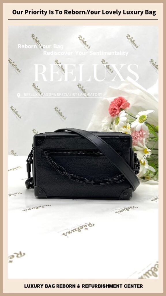 Mini Soft Trunk Bag Zip Puller Lost — frame 3