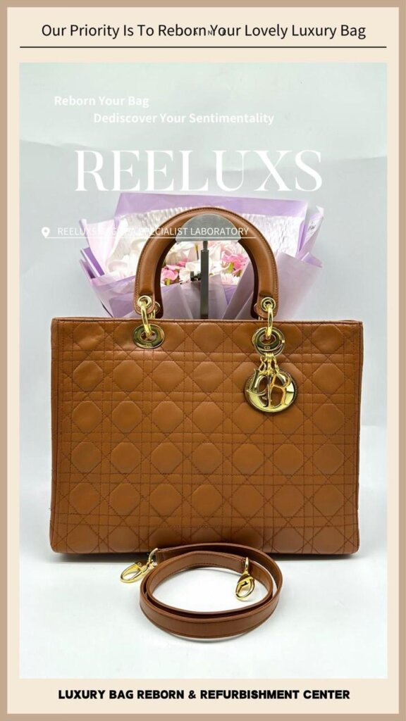 Lambskin Large Size Handbag Leather Scratches Structure Damaged Gold Hardware Faded — frame 12